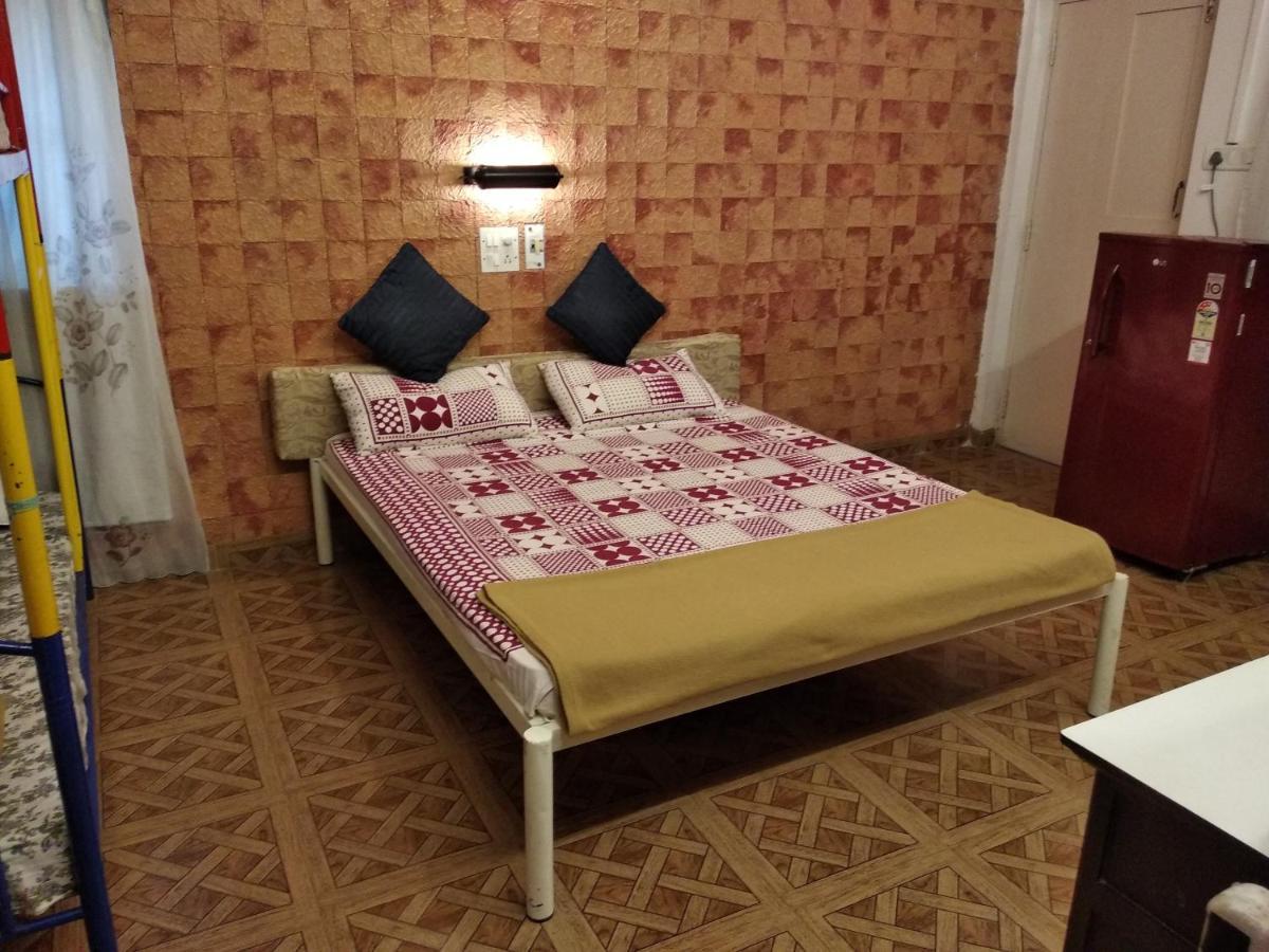 Bis-Lin Home Stay Panaji Bagian luar foto
